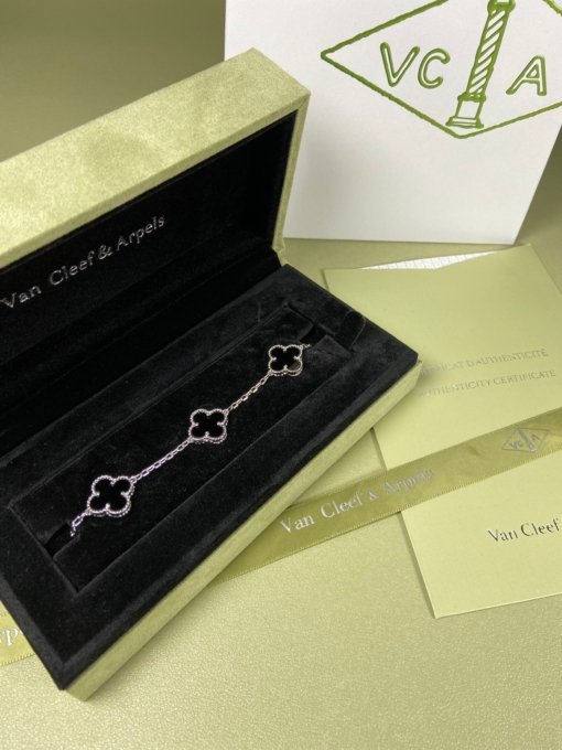 Van Clerk Arpel Bracelet VCA Five-flowered Black Agate Bracelet Platinum Gold Rose Gold - Image 4