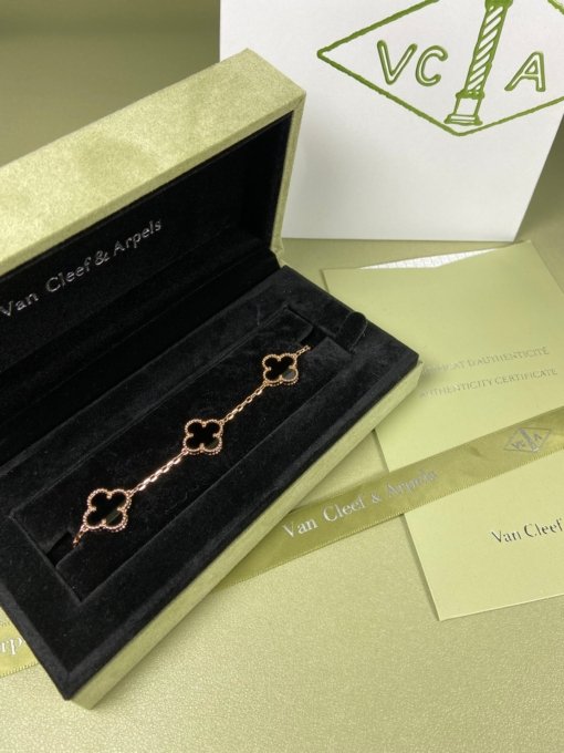 Van Clerk Arpel Bracelet VCA Five-flowered Black Agate Bracelet Platinum Gold Rose Gold - Image 6