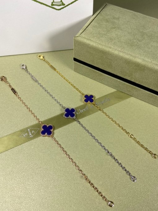 Van Clerk Arpel Bracelet VCA Four-leaf Crop Medium Lapis Lace Bracelet Platinum Gold Rose Gold