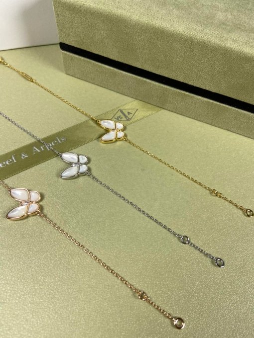 Van Clerk Arpel Bracelet VCA Butterfly White Fritillar Bracelet Platinum Gold Rose Gold - 图片 4