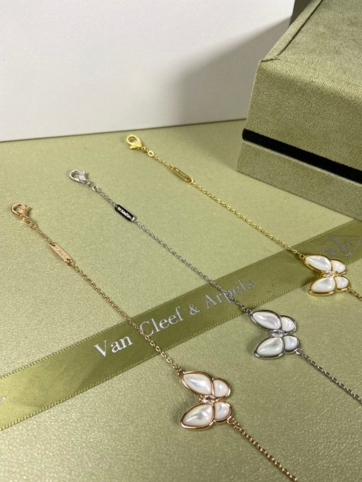 Van Clerk Arpel Bracelet VCA Butterfly White Fritillar Bracelet Platinum Gold Rose Gold - 图片 3