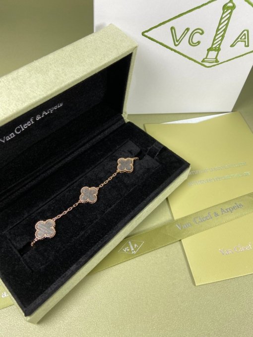 Van Clerk Arpel Bracelet VCA Five Flower Silver Obsidian Bracelet Platinum Gold Rose Gold - Image 4