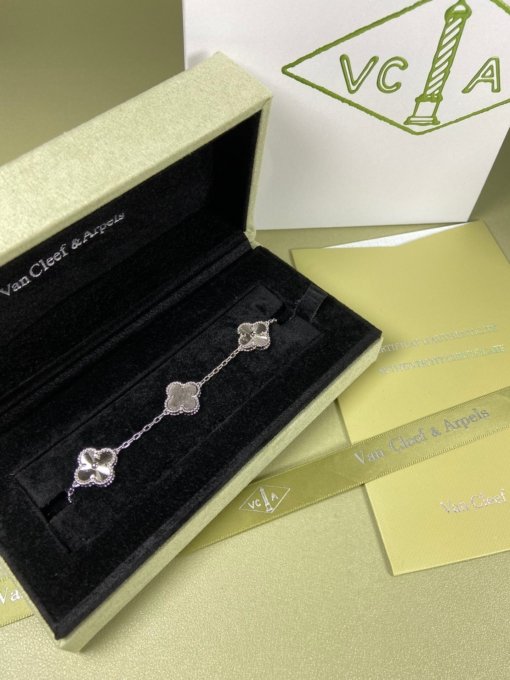 Van Cleef Arpels Bracelet VCA Five Flowers Silver Obsidian Laser Bracelet Platinum Gold Rose Gold - Image 5