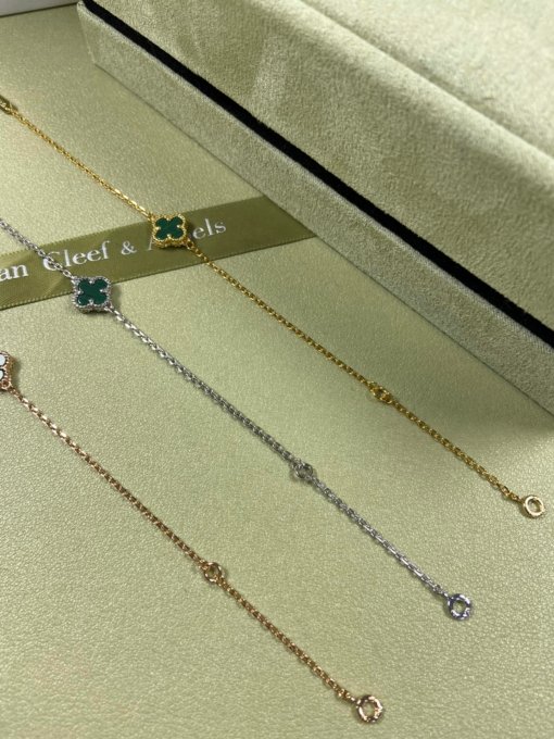 Van Clerk Arpel Bracelet VCA Four-leaf Crop Mini Malachite Bracelet Platinum Gold Rose Gold - 图片 3