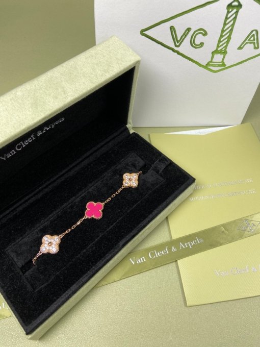 Van Clerk Arpel Bracelet VCA Five-flowered Red Shell Diamond Bracelet Platinum Gold Rose Gold - Image 5