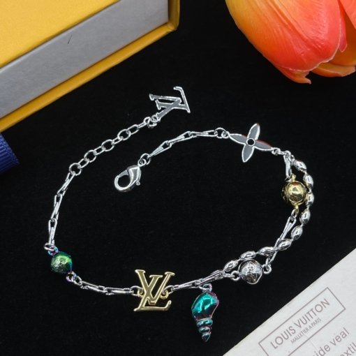 LV New Fashion Bracelet