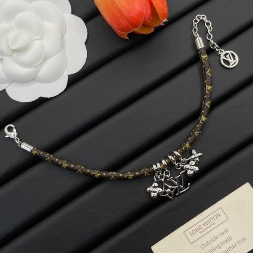 LV New Fashion Bracelet