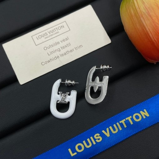 LV New Earring - Image 4