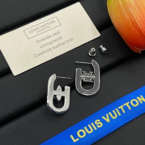 LV New Earring - Image 6