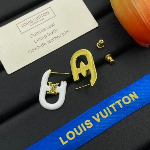 LV New Earring - Image 5