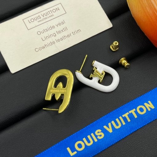 LV New Earring - Image 4