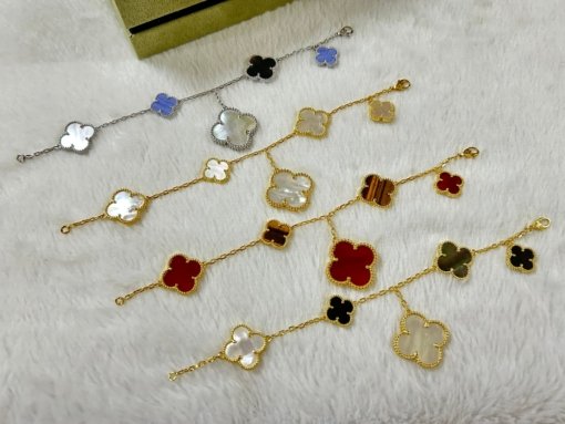 VCA Van Clerk Arpels Five-flowered Fritillaria Bracelet