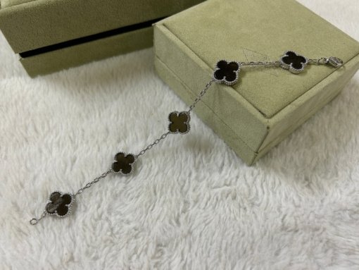 VCA Van Clerk Arpels Obsidian Bracelet White Gold Rose Gold - Image 4