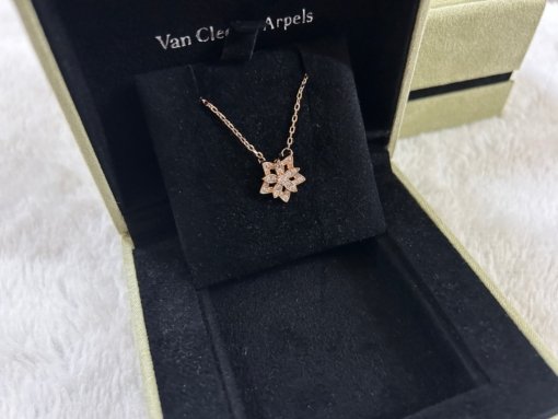 VCA Van Clerk Arpels Small Lotus Diamond Necklace Platinum Rose Gold Gold - 图片 7